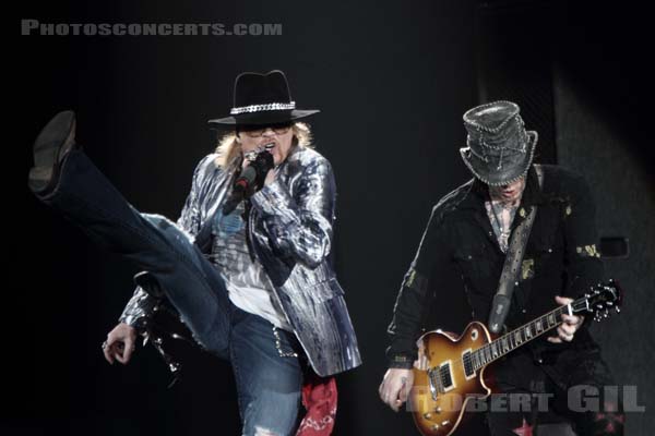 GUNS N' ROSES - 2010-09-13 - PARIS - Bercy - 